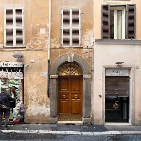 Acque Romane Maison Trevi Crociferi * ローマ