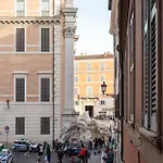 Acque Romane Maison Trevi Crociferi