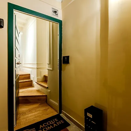 Appartamento Acque Romane Maison Trevi Crociferi