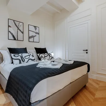 Appartamento Acque Romane Maison Trevi Crociferi Roma