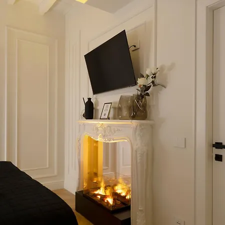 Acque Romane Maison Trevi Crociferi